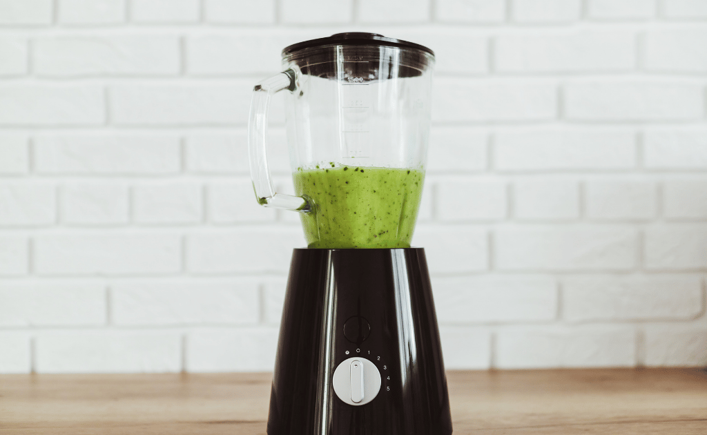 blender for smoothies and protein shakes at home