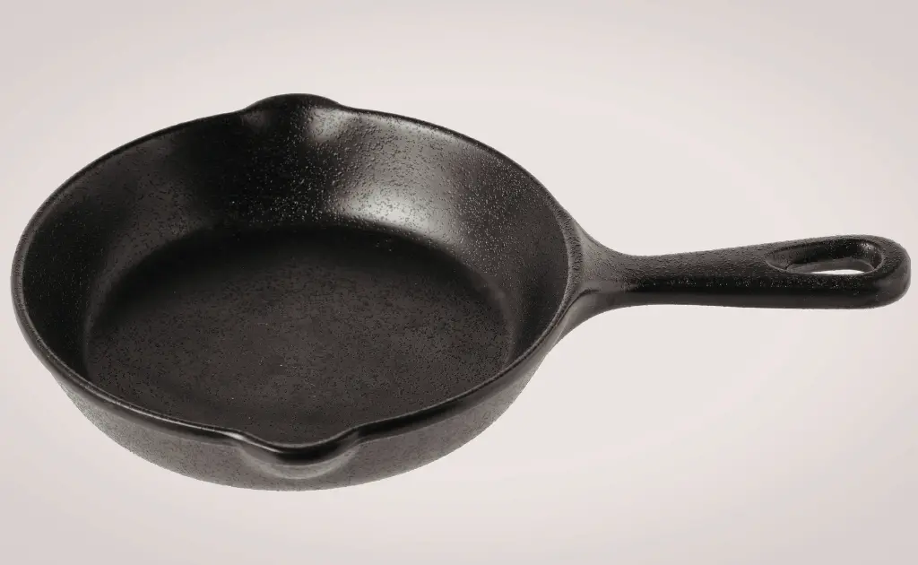 cast iron cookware set high heat cooking